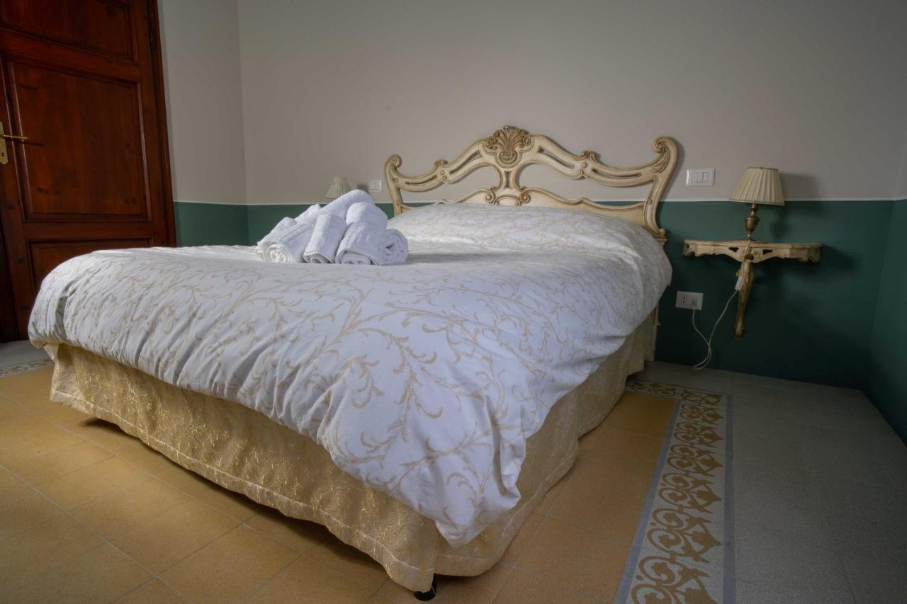 Il Buen Retiro Hotel ลุคคา ภายนอก รูปภาพ
